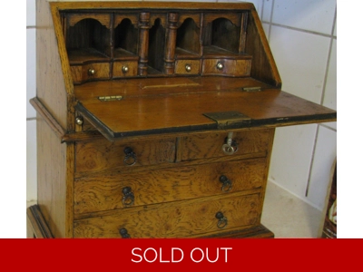 Queen Anne country made bureau with well